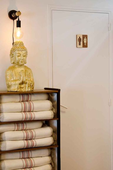 petits coussin et porte toilettes